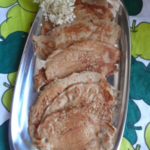 Buchweizenpfannküchle mit Holunderblüten