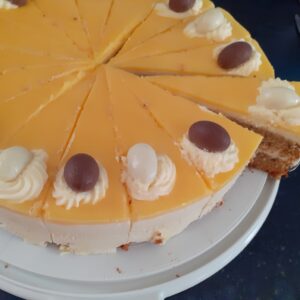 Rüblitorte mit Eierlikörsahne