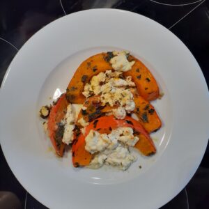 Überbackener Kürbis mit Feta